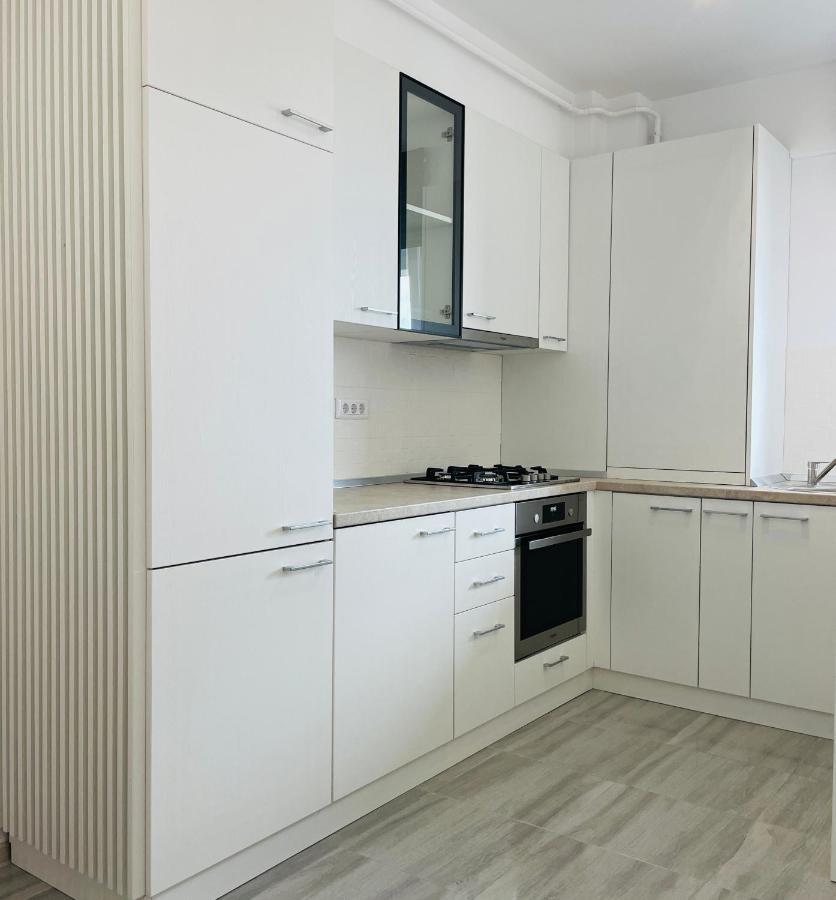 Q Royal Apartment - Palas Center Iasi Exterior photo